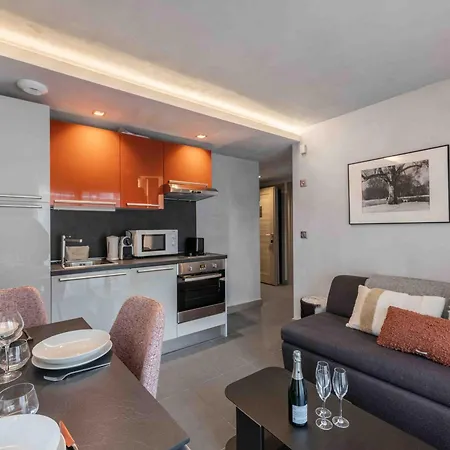 Cosy, Design, Renove, En Centre-ville Avec Grande A Moriond - Fr-1-563-44 Apartment